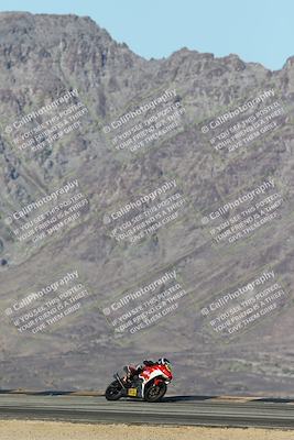 media/Dec-07-2025-CVMA (Sun) [[3e7d2de5dc]]/Race 9-Formula UL Shootout/